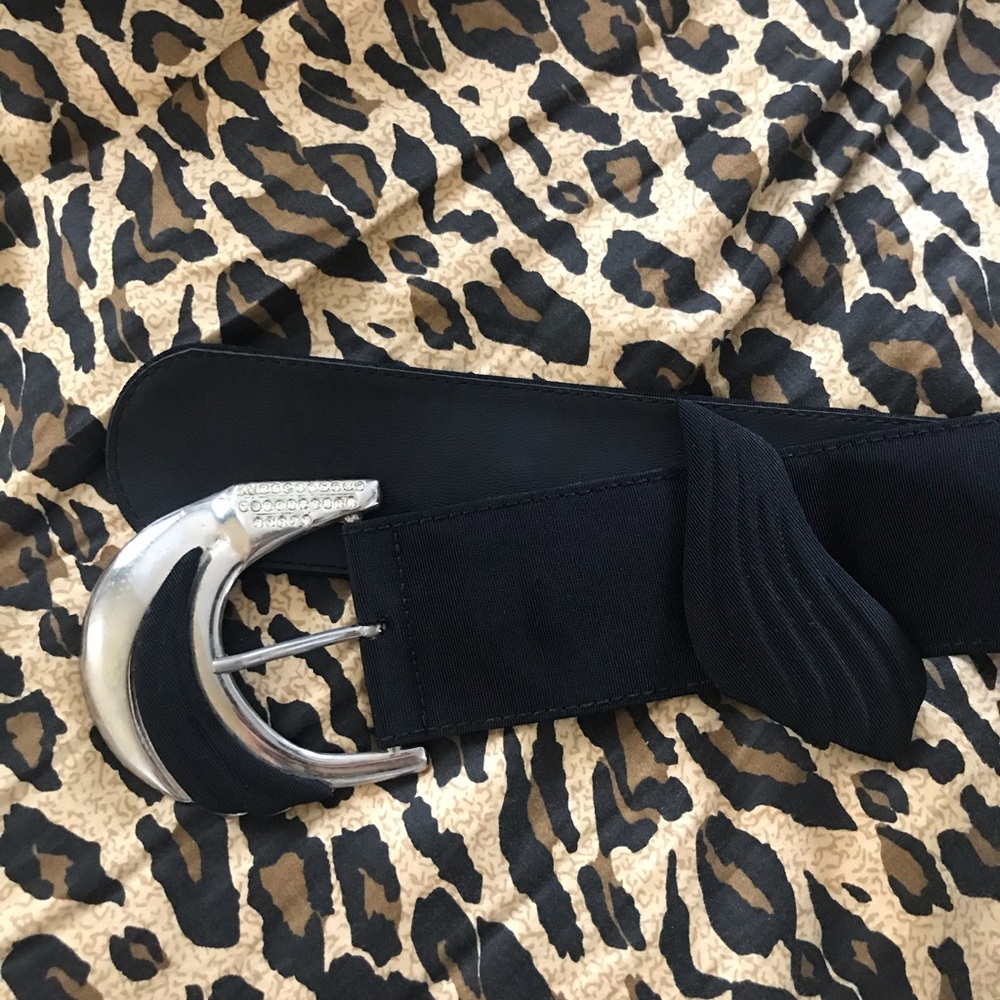 Beautiful unique vintage Gianni Versace belt